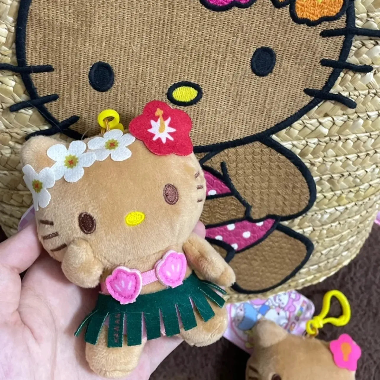 Hawaiian Tan Kitty Hula Skirt Plush Charm - Cute Tropical Accessory